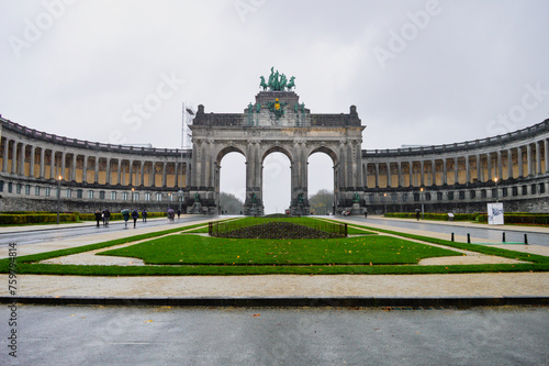 The Arcades du Cinquantenaire or Triomfboog van het Jubelpark are a monument erected in Brussels at the initiative of King Leopold II, of the independence.