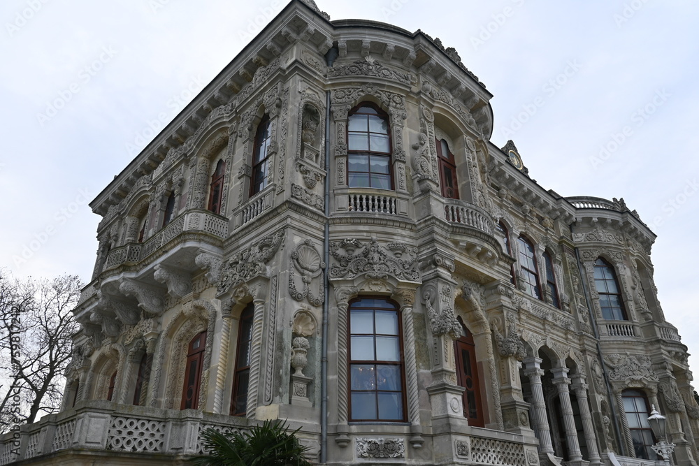 Istalbul Kucuksu Palacei, architectural building