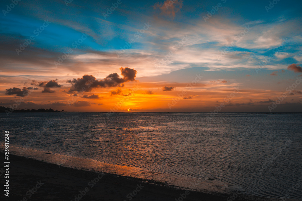 Fototapeta premium Guam Sunset during golden hour
