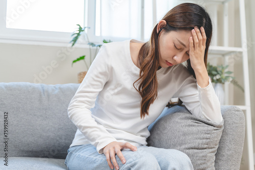 Obraz na plátně Brain stroke or low blood pressure symptom on people medical concept