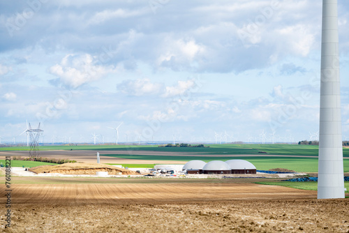 centrale de biogaz en campagne photo