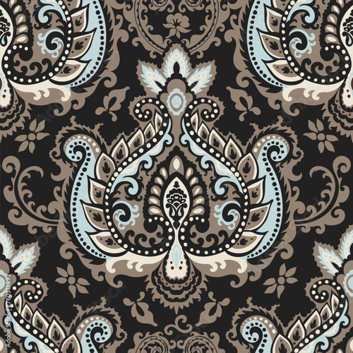 Damask style pattern for textile and decoration