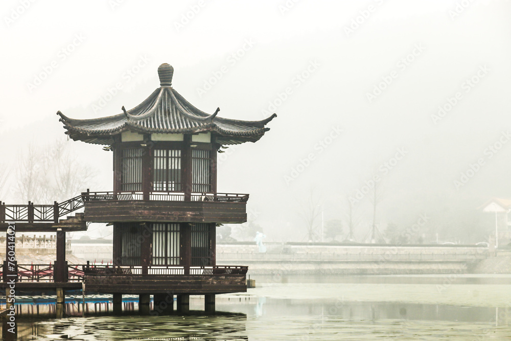 Fototapeta premium a foggy lake in Xuzhou, China