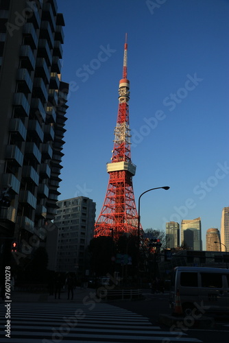 Fototapeta Naklejka Na Ścianę i Meble -  Tokyo Tower with the city of Tokyo in the background