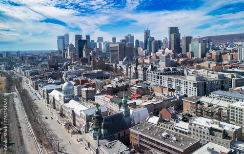 Canvas Print Aerial view of Montreal old port in spring