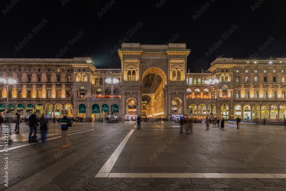 Fototapeta premium Milan, Italy 03-07-2024 Galleria Vittorio Emanuele 2 is the oldest active luxury shopping gallery in Milan and a landmark near Piazza del Duomo. The central octagonal space is topped with a glass dome