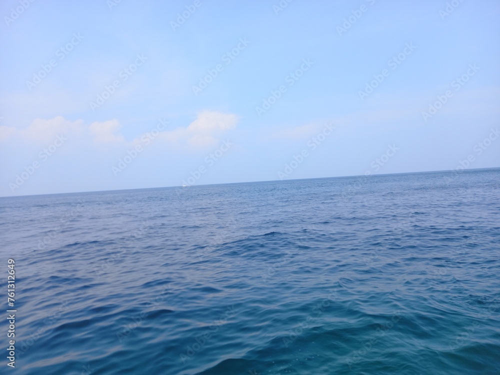 Obraz premium sea and sky