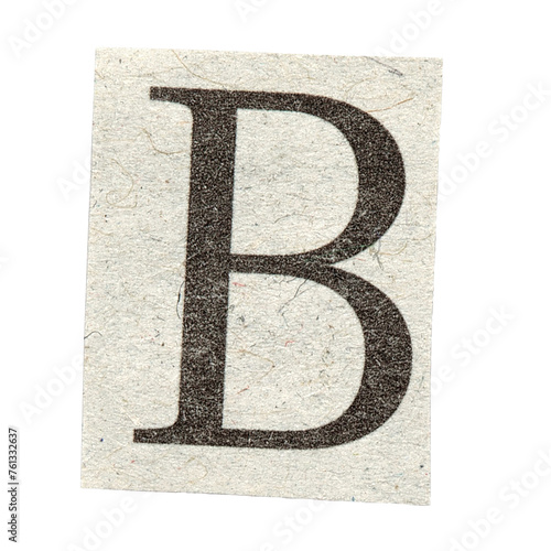 Buchstabe B einzeln aus Zeitung im Druck auf Papier, transparent freigestellt
