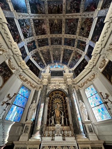 interior of saint cathedral chiesa di Santa Corona Vicenza photo