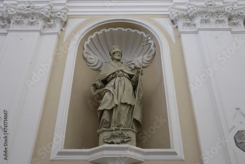 Obraz na płótnie Benevento - Statua di Papa Benedetto XI nella Chiesa di San Domenico w salonie