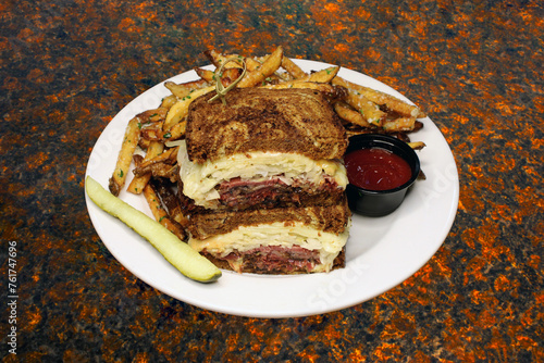 Pastrami Rueben 03 photo