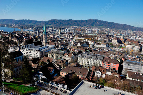 Die Aussicht über die Altstadt von Zürich von der ETH-Lounge. The panoramic view of the old town of Zürich-City from the ETH-lounge