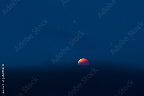Lune rouge photo
