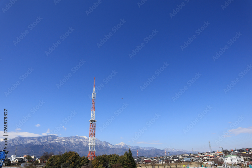 Obraz premium 春の雪山の風景