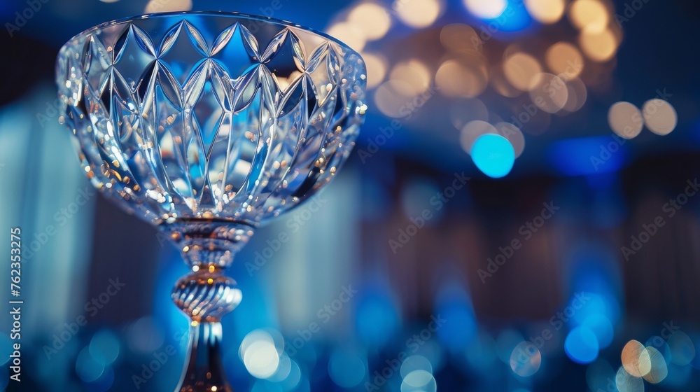 An ornate crystal trophy, symbolizing business excellence, takes center stage at an annual corporate awards ceremony - obrazy, fototapety, plakaty 