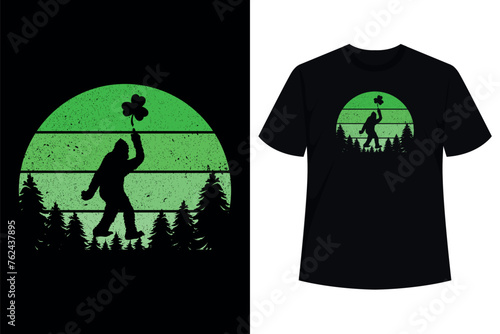 Vintage St Patricks Day Bigfoot Sasquatch Saint Paddys Irish T-Shirt