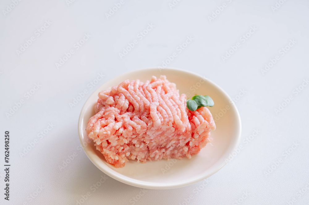 鶏むね肉と豚の合挽肉 鶏むね肉と豚の合挽肉