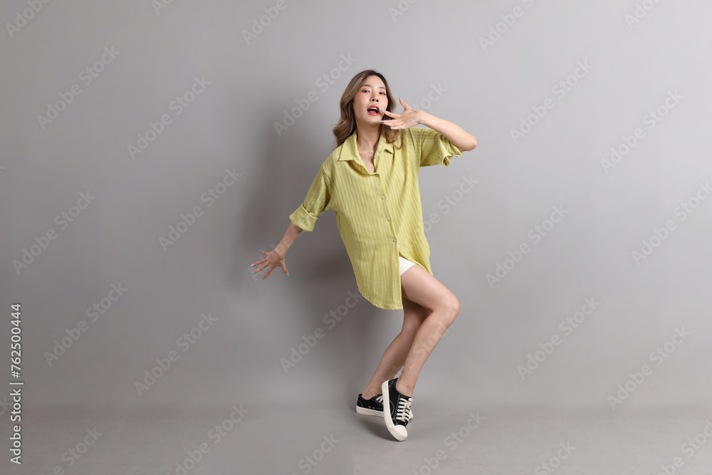 Young Asain Woman Young Asain Woman