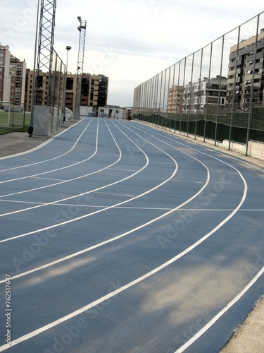 running track with curve and lanes