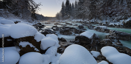 vereiste Enns, Nationalpark Gesäuse, Ennstaler Alpen, Steiermark, Österreich photo