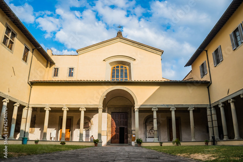 Fotografia Churchyard of the Renaissance Santa Maria Maddalena dei Pazzi former convent wit
