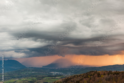 Soir d'orage  photo