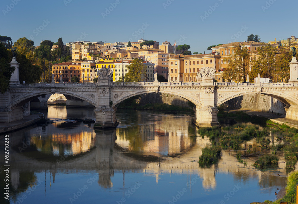 Ponte Vittorio Emanuele II, Tiber, Rom, Lazio, Italien