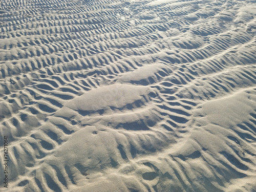 traces on sand