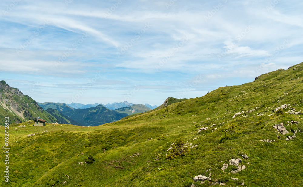 Fototapeta premium Montagne -paysage à abondances et environ - Chatel - France