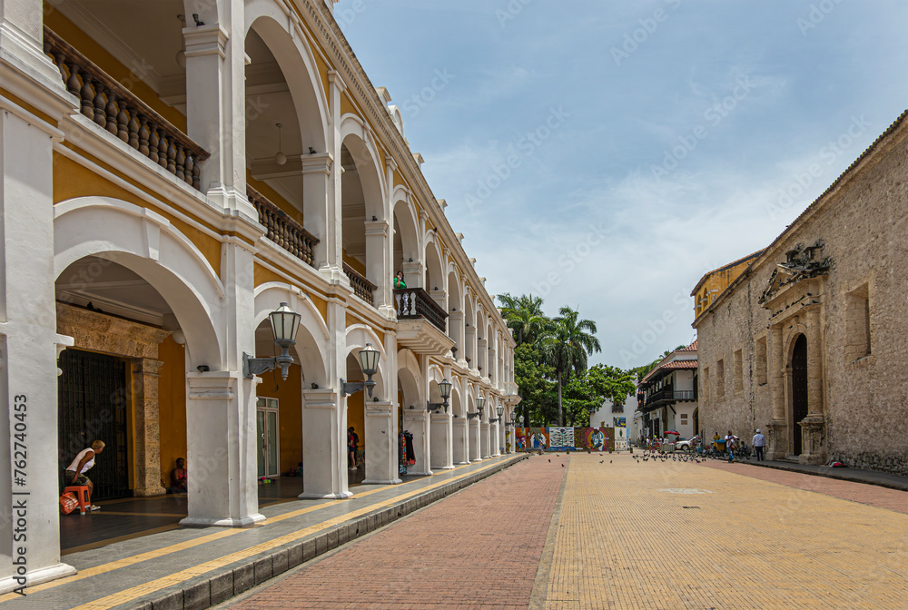 Cartagena, Colombia - July 25, 2023: CENTRO REGIONAL PARA EL DESARROLLO DE LAS ARTES, CULTURA Y LAS ARTESANÍAS DE BOLIVAR Y EL CARIBE opposite Cathedral wall
