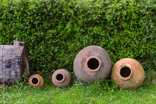 Obraz na płótnie Georgian wine jugs kvevri