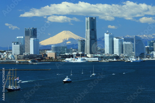 みなとみらいと富士山