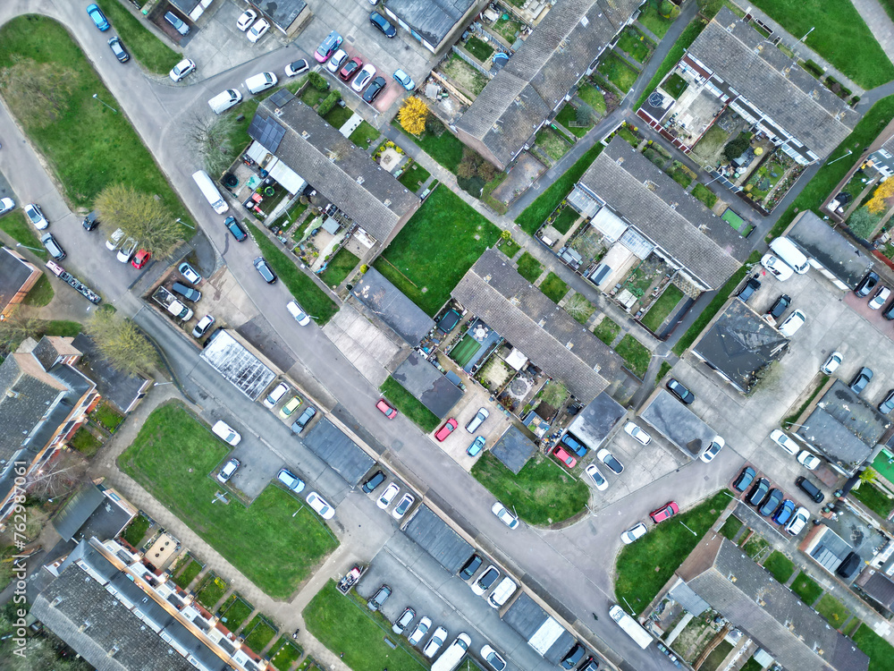 Fototapeta premium Aerial View of Residential Estate at North Luton City of England UK
