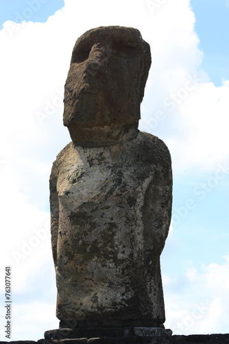 Easter Island, Moai
