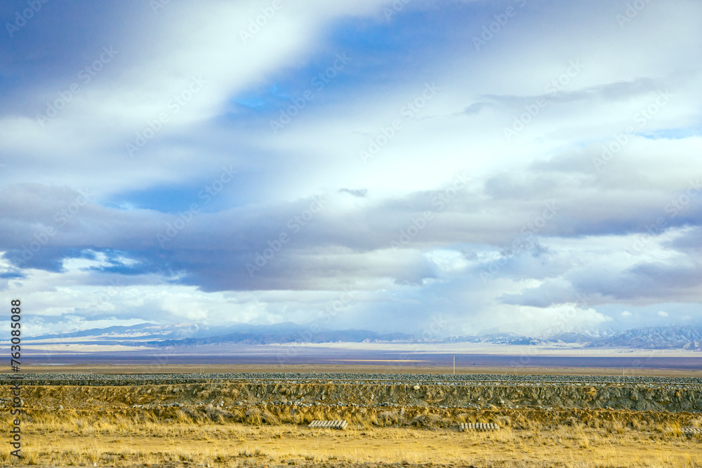 Hainan Mongolian and Tibetan Autonomous Prefecture, Qinghai Province-Western Plateau Highway Scenery Hainan Mongolian and Tibetan Autonomous Prefecture, Qinghai Province-Western Plateau Highway Scenery