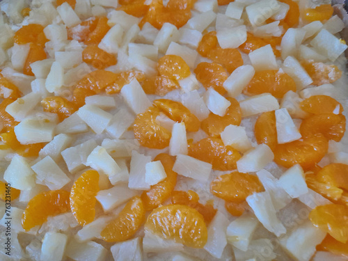 Wallpaper Mural Kuchen mit Ananas und Mandarinen Torontodigital.ca