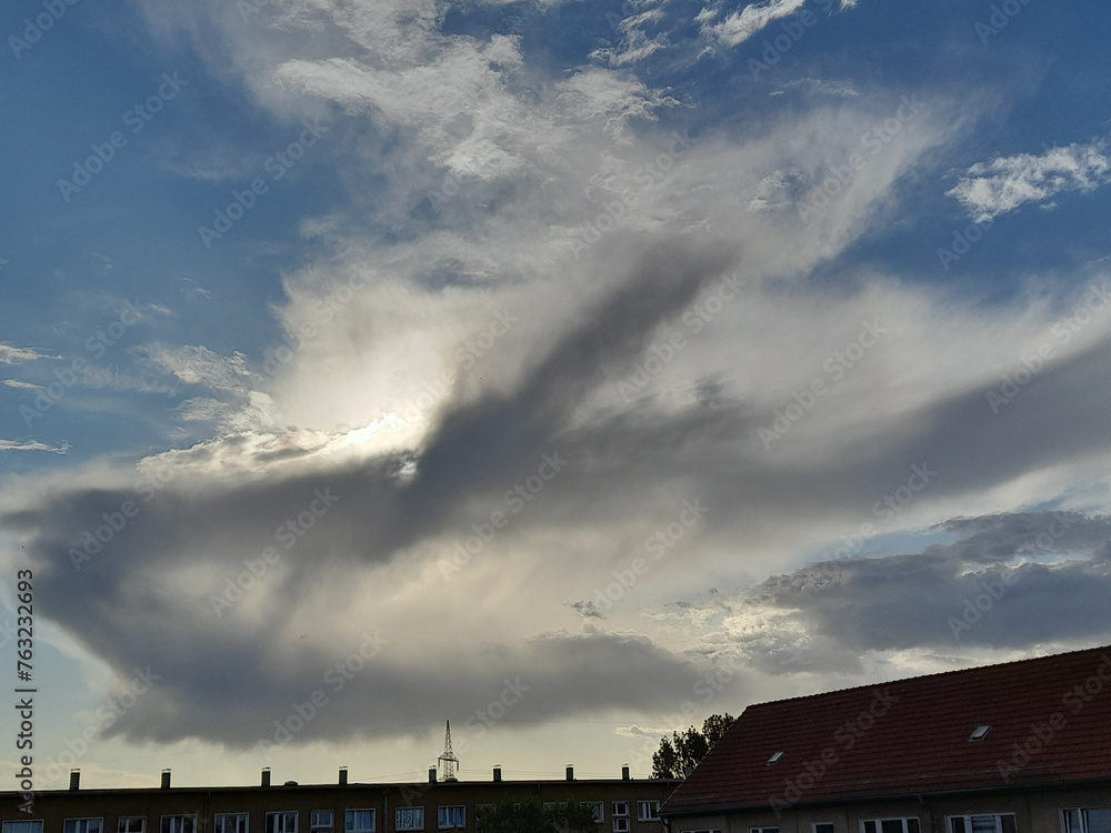 Auflösende Wolke, Wolkengebilde