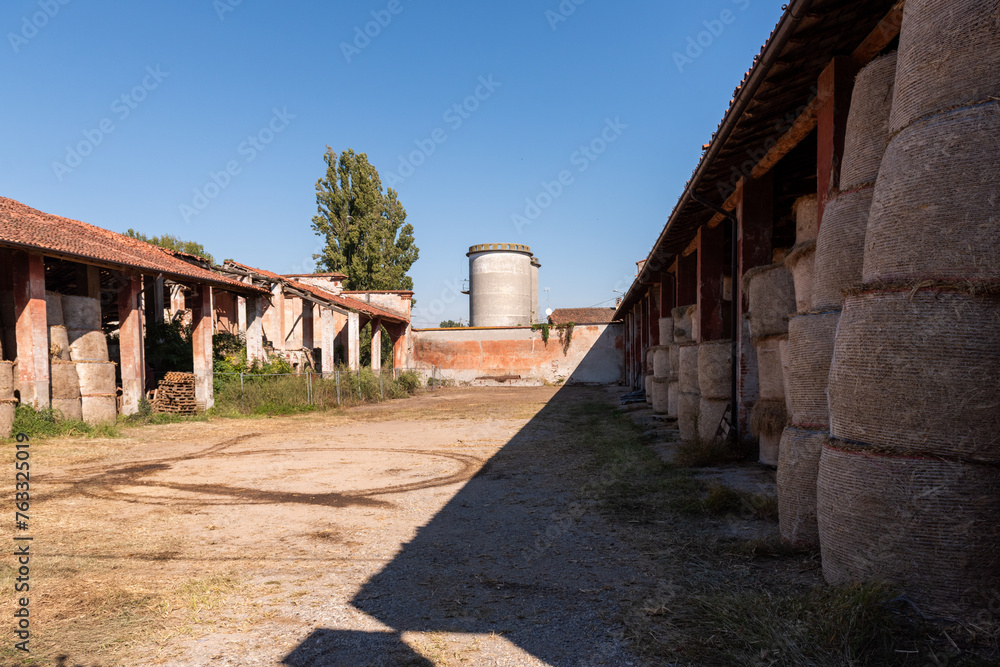 Padernello, Brescia, castello, artigianato, 