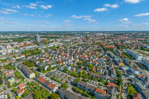 Ausblick auf den Augsburger Stadtteil Kriegshaber rund um die Ulmer Straße