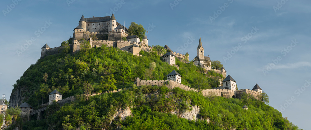 Fototapeta premium Burg Hochosterwitz, Launsdorf, Kärnten, Österreich