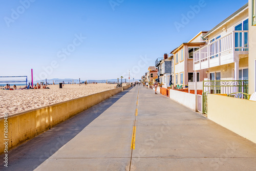 Beach Houses and Streets  © focusedon4