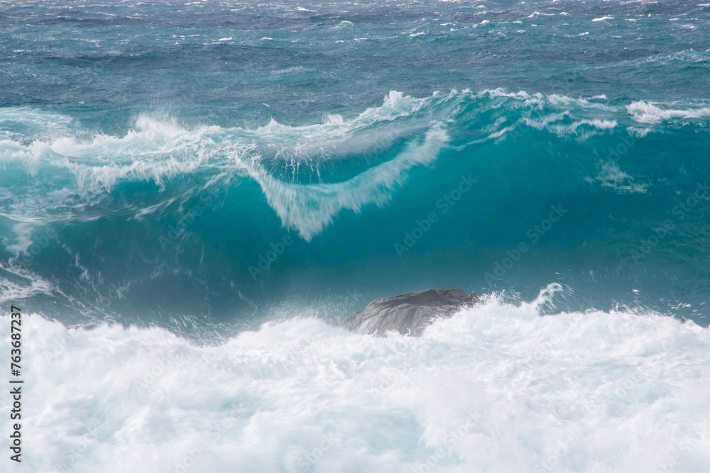 Fototapeta premium 奄美, 春の嵐