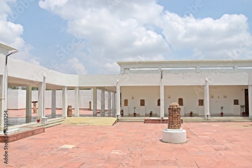 Courtyard of museum adorned with columns and artefacts , Khujraho, Madya Pradesh


