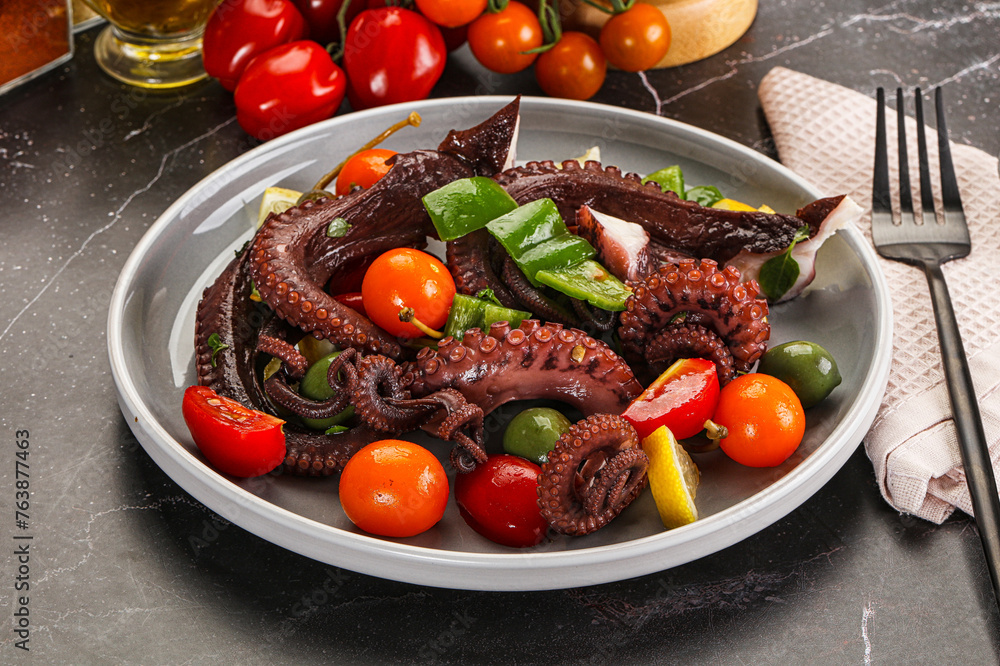 Salad with octopus tentacle and vegetables