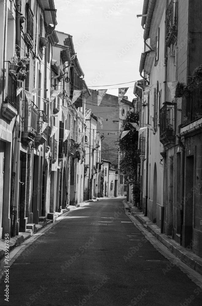 Naklejka premium old street in the city
