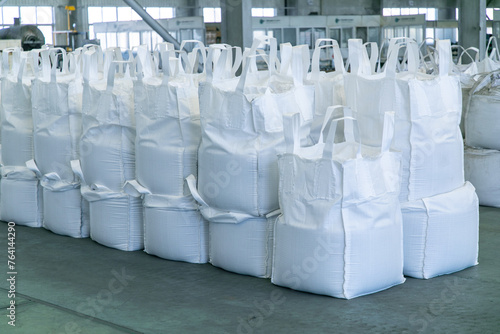 Big bag for plastic resin in warehouse factory delivery to customers，Agriculture products storage in jumbo bag