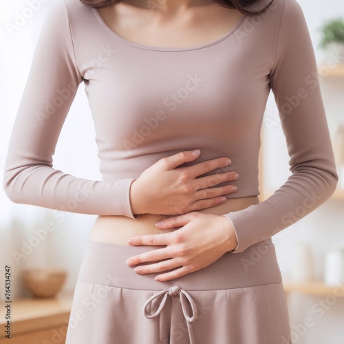 Wallpaper Mural woman holding her belly Torontodigital.ca