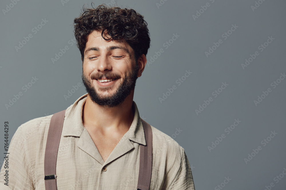 Obraz premium Man person guy face background smile adult confident young attractive happy portrait isolated