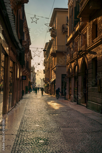 A walk along the Verona Shopping Road during early morning © Wolfgang Hauke