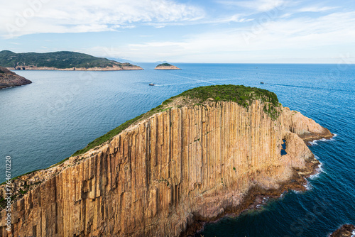 Foto Jurassic Beauty: Columnar Rock Formations of Po Pin Chau, Hong Kong UNESCO Globa